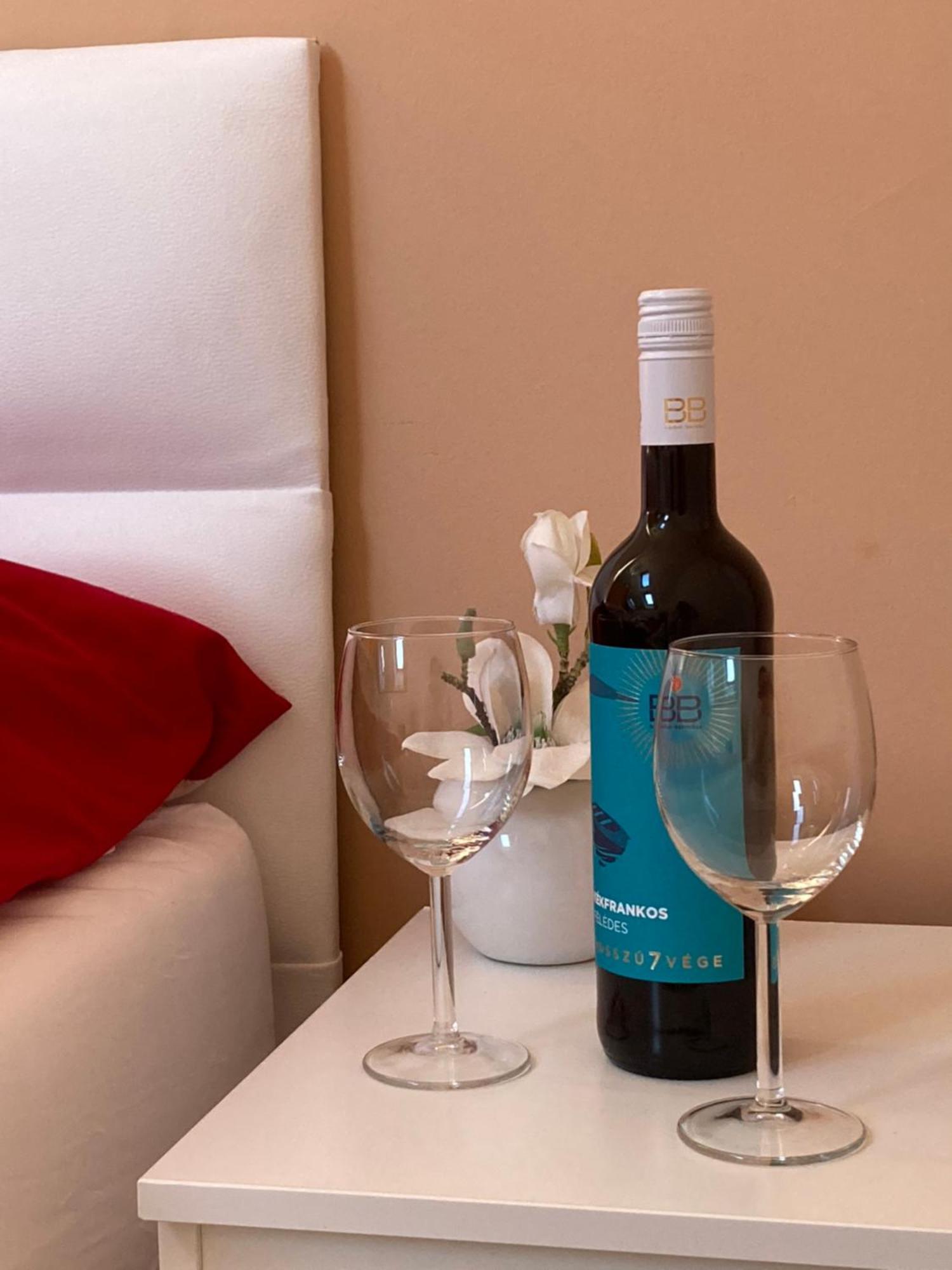 Esztergom Apartman Eksteriør billede